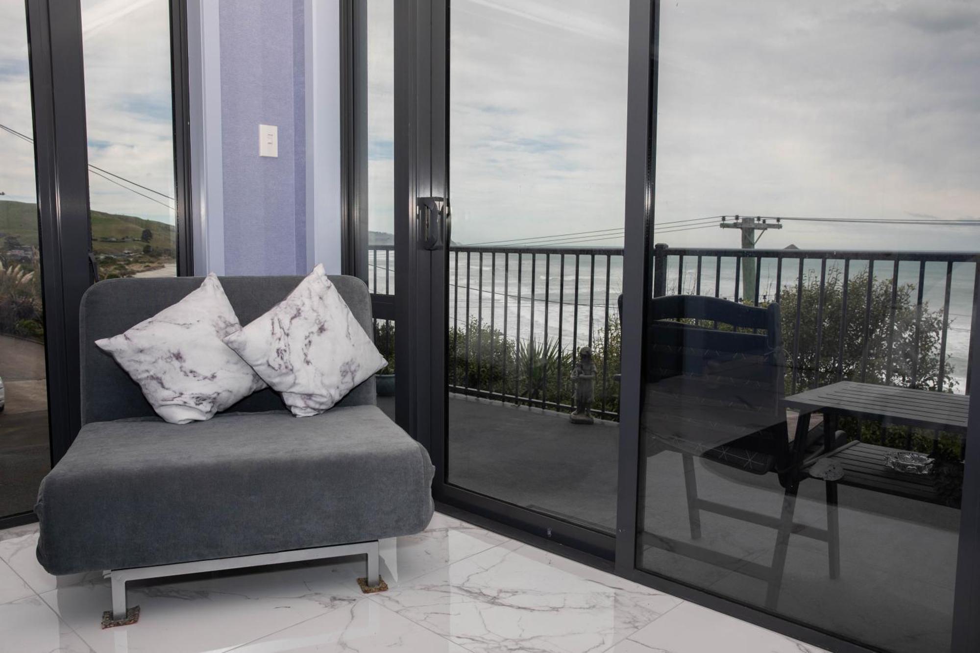 Petra Seaside Apartment Dunedin Esterno foto